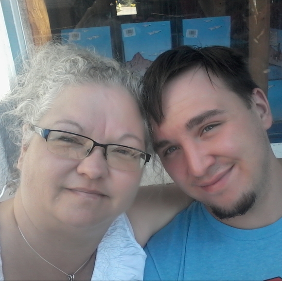 Meet your Posher, Amanda - Picture 10 of 11